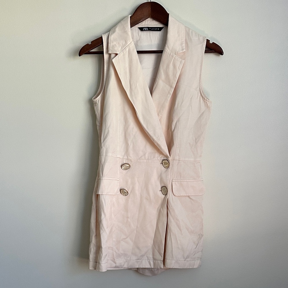 Zara Cream Sleeveless Romper with Beautiful Gold Mother of Pearl Buttons